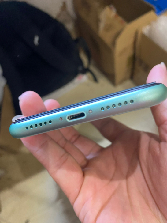 苹果11国行128g，成色很好，价格美丽，...