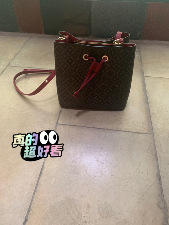 皮尔##amp；middot；卡丹 【礼物...
