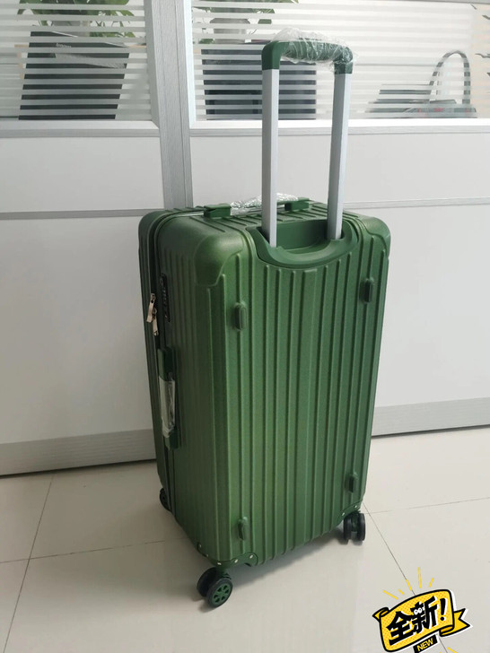 闲置出一个26寸行李箱、旅行箱、拉杆箱，密...