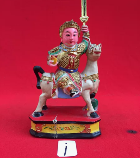 木雕骑马将军.尺寸高21公分 感兴趣的话点...