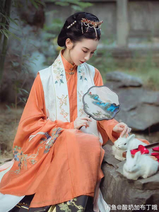 如图三件套s码,天香引套装