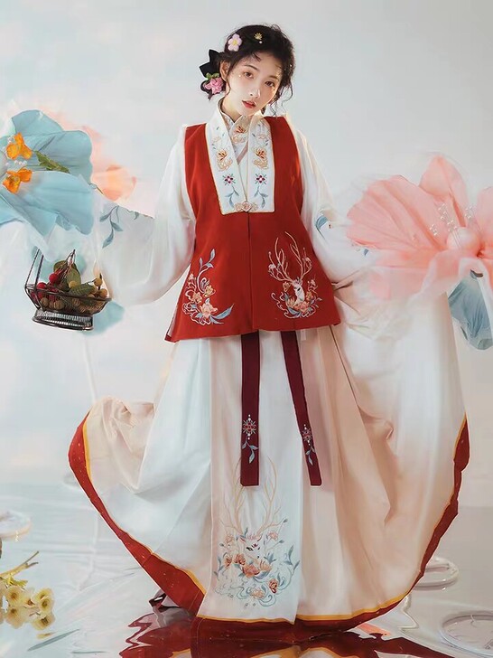 耀春林间鹿正品原创明制过年汉服女交领上袄马...