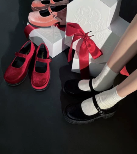 【出】红与黑丝绒厚底鞋猫茧盒lolita单...