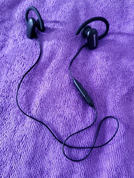 纽曼蓝牙耳机hg1901，功能完全正常，声...