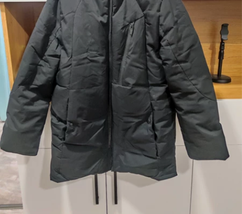 男士黑色羽绒服中长款，165 M码 拉链有...