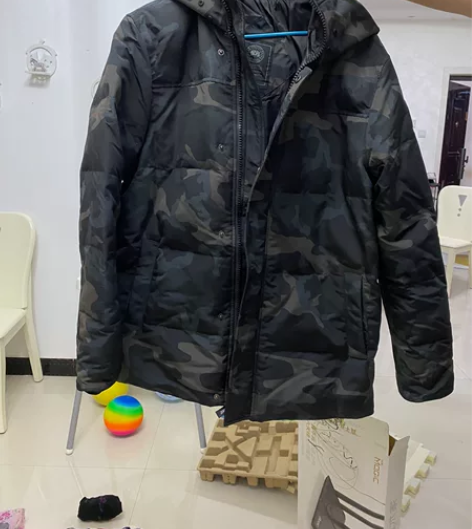 男士大码羽绒服 可以穿到两百斤大概 四百块...