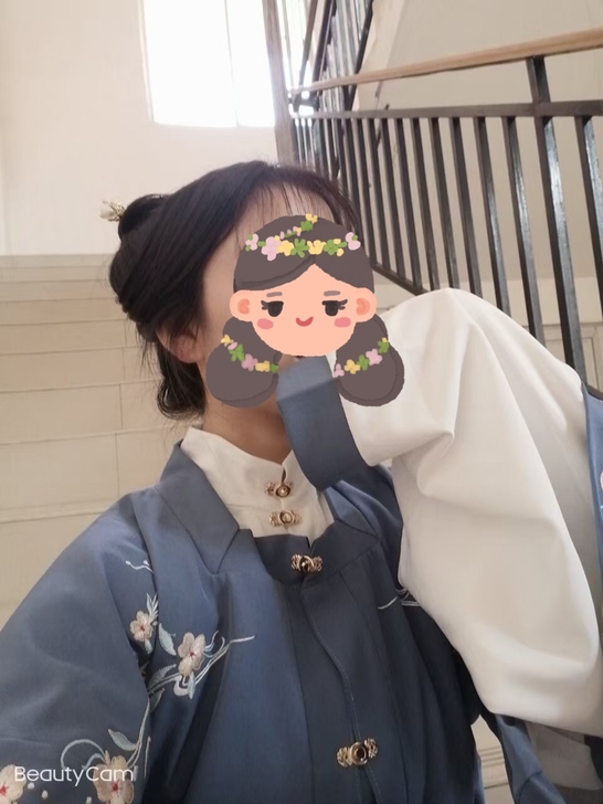 明制汉服,忆相寻的,穿上是非常好看,本人只...