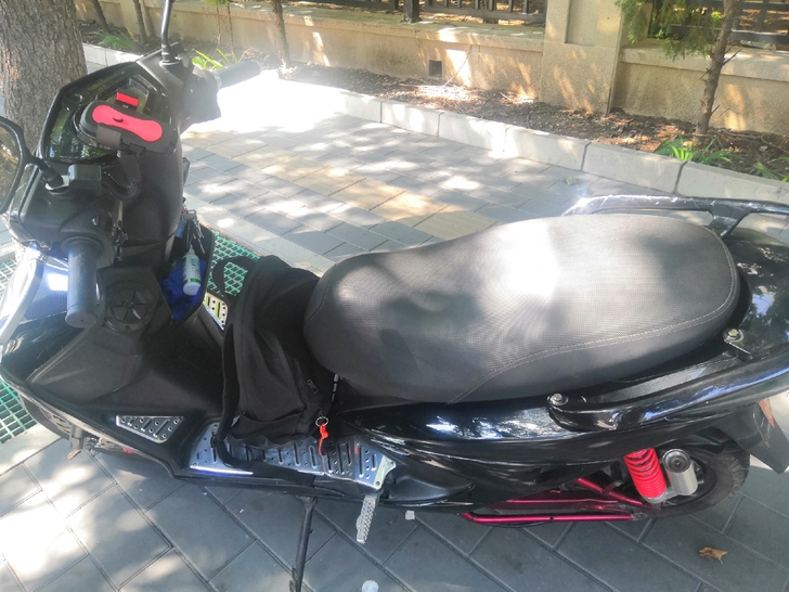 转让三代目电动车，双锂电，48v26 和4...