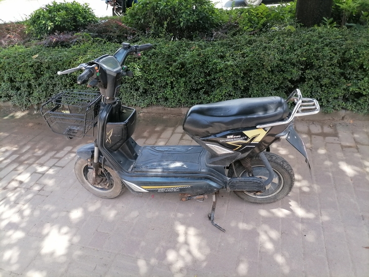 送外卖车，6020电池，换了少用
