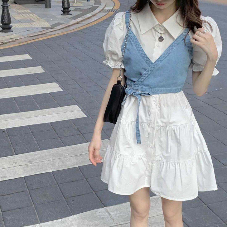 白色裙浅蓝吊带