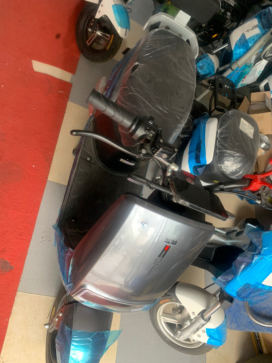 全新五羊电动车M7，电摩！！标配72V20...