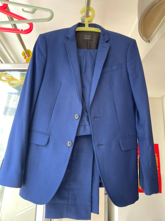 ZARA男士西服