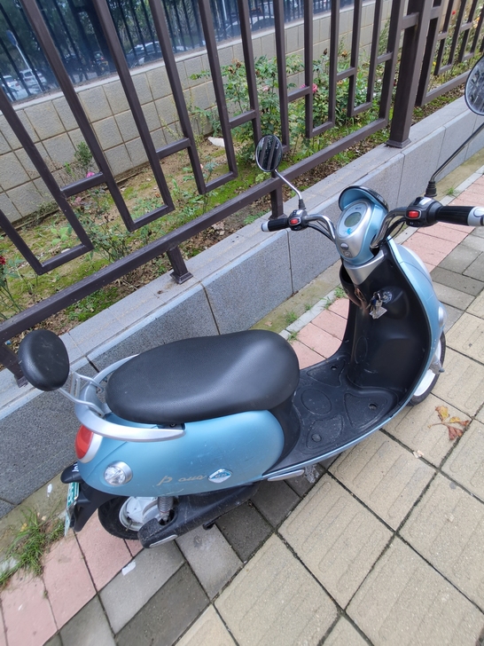 爱玛电动车,9成新,电池刚换一个多月,不准...