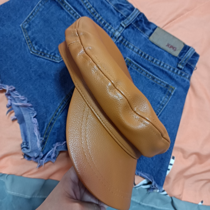 pu皮帽 棕色