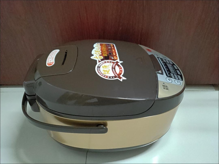 「转售」老品牌正品红三角集团多功能电饭煲3...