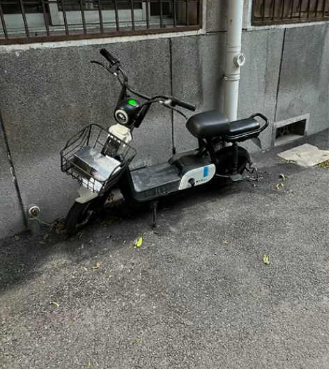 哈啰电动自行车（新大洲代工生产的） 48v...