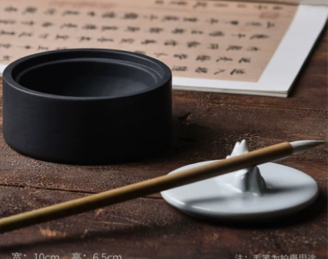【年货价】梅林 观山 龙泉青瓷砚台带盖原石...