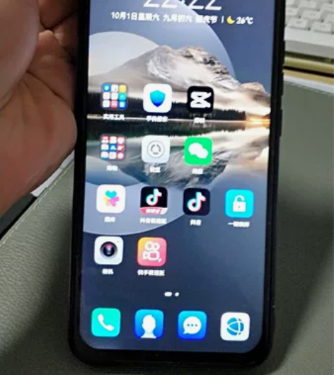 华为nova7 5g版，8+128内存，麒...