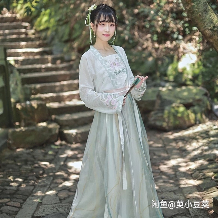 【十三余 小豆蔻儿】[洛神赋] 对襟齐腰刺...