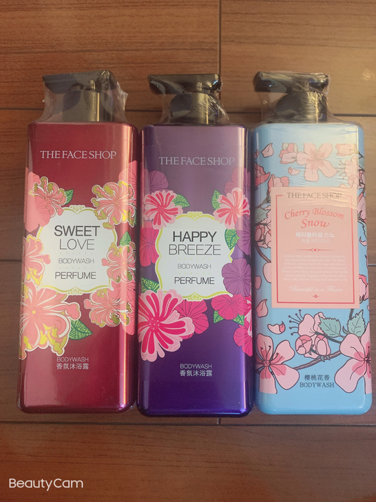 49元2瓶菲诗小铺香水沐浴露500ml
