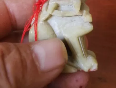 包邮老石狮子玉雕狮子青田石寿山石,镇纸收藏...