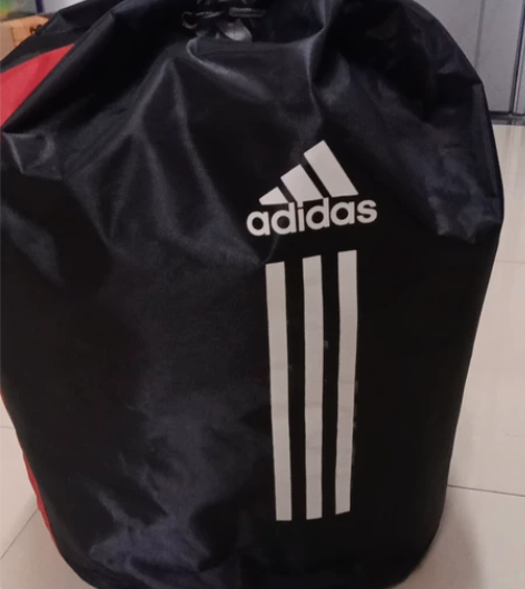 Adidas全新全套跆拳道护具,原价五六百...
