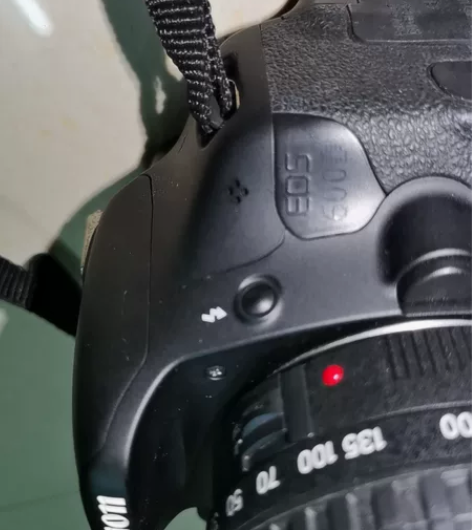 佳能单反600D 镜头是腾龙18-200 ...