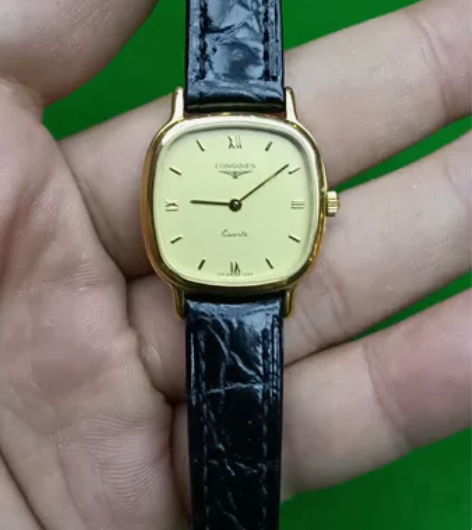 vintage中古浪琴石英小金表 。,,走...