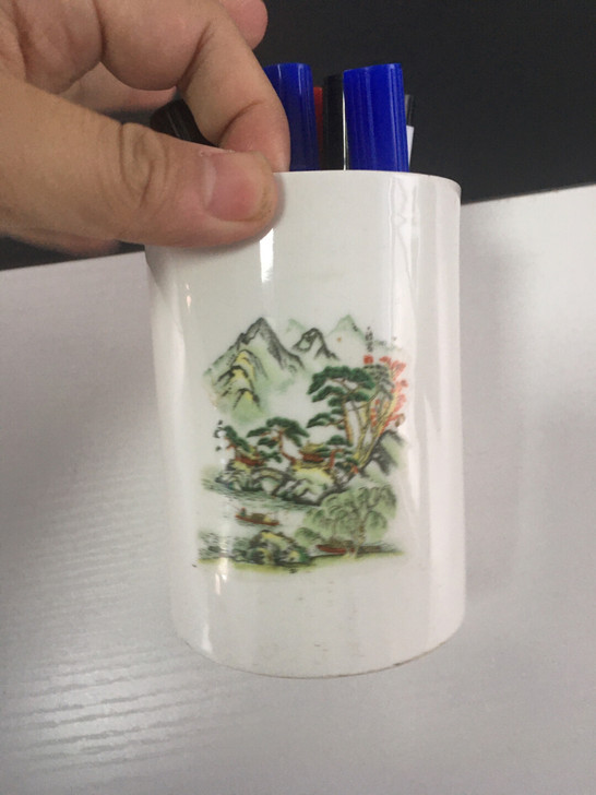 文革时期老笔筒，尺寸大，办公桌摆放美观文雅。