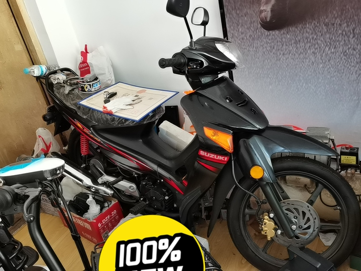 铃木弯梁110摩托车,全新库存,因为排放问...