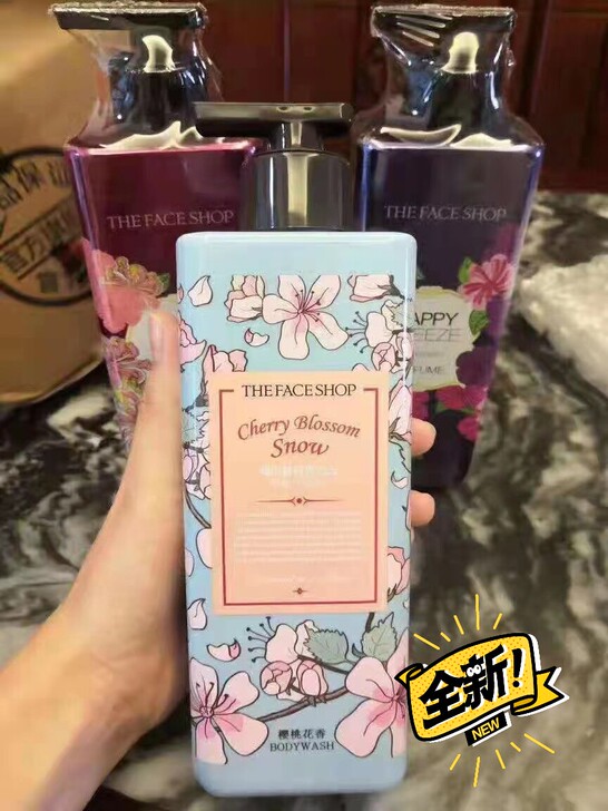 菲诗小铺沐浴露,出10瓶沐浴露,正品!全新...