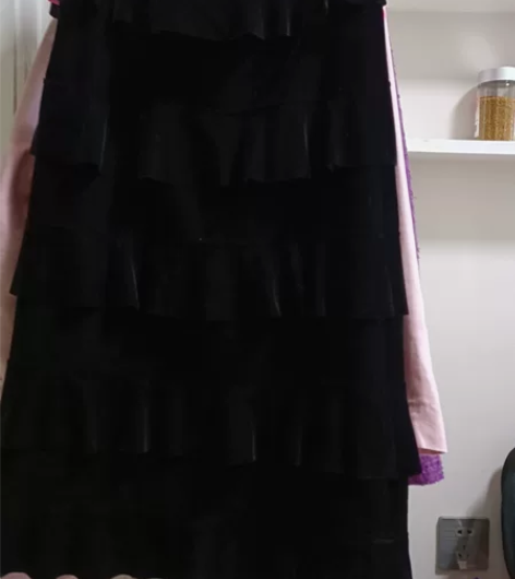 丝绒蛋糕裙，显高显瘦，全新M码，实物更好看...