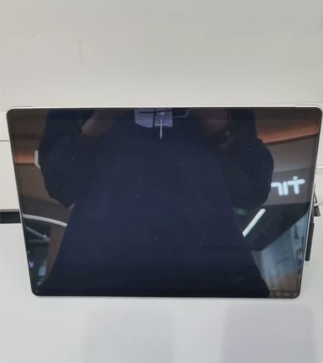 微软Surfacepro8样机处理  几乎...