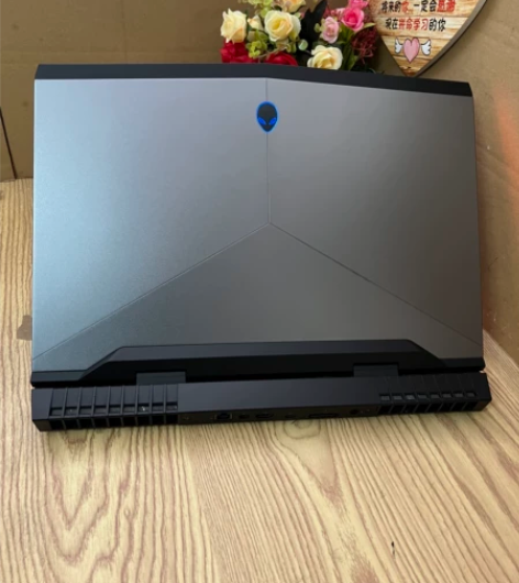 外星人17r4/1060/7700 游戏本...
