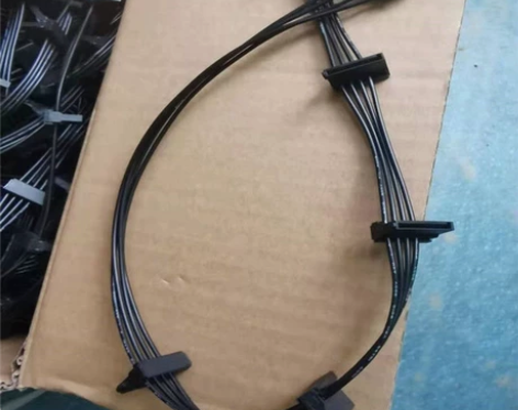 大4pinIDE转5SATA 电源线 一...