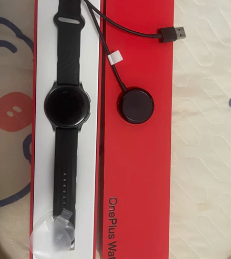 转让一加Watch手表 几乎全新,表面小划...