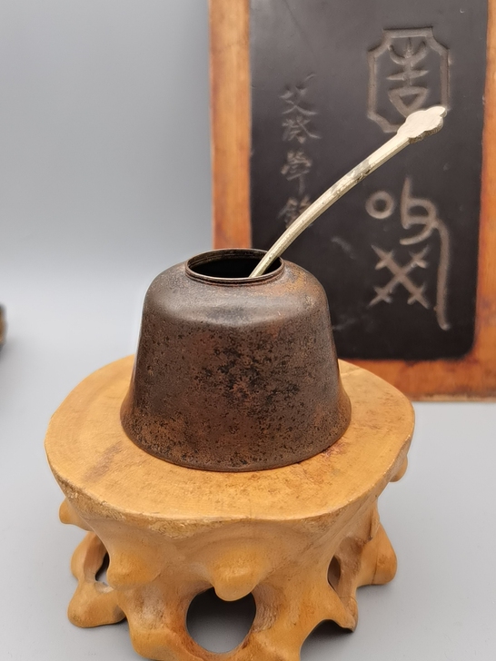精品，小文房 民国全品铜水盂。很精致的小件...