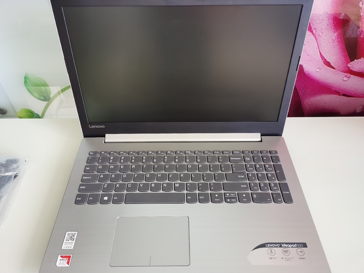 联想idea pad   八成新   小女...