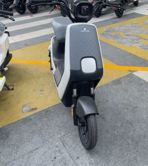 小牛电动B0动力版 特价处理全新小牛电动6...