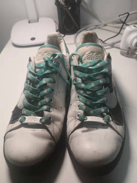 阿迪达斯 运动鞋,Adidas 运动鞋,正...