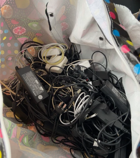 打包600 有苹果c口2个 61w 联想电...