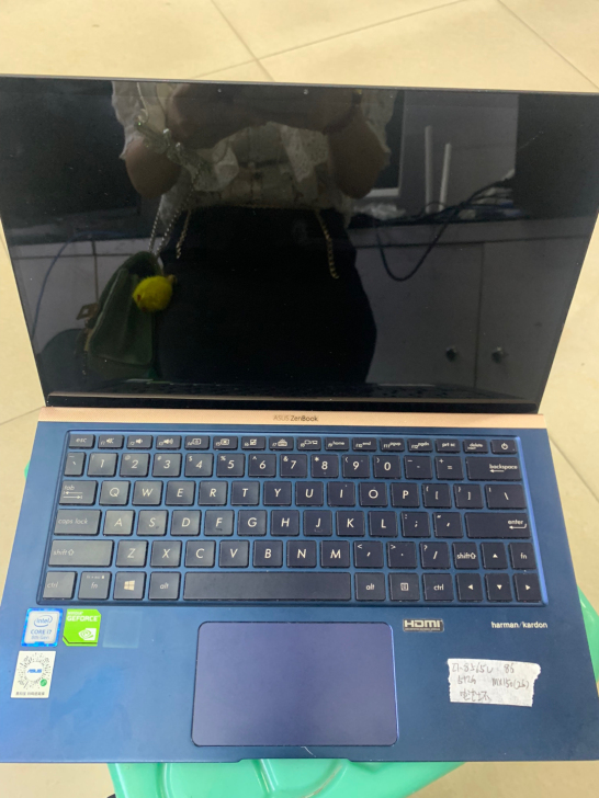 华硕ASUS灵耀Deluxe13 U330...