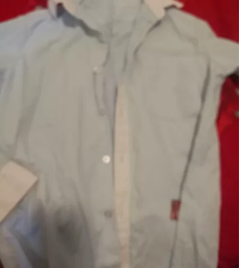 书林二小的校服转让衣服才穿了一个月就转学了...