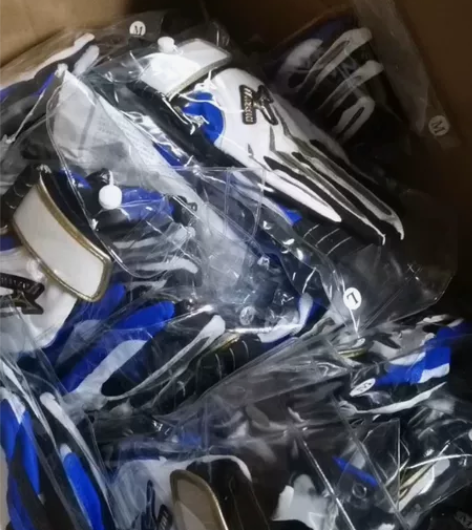 美津浓棒球打击手套一双价格全新 感兴趣的话...