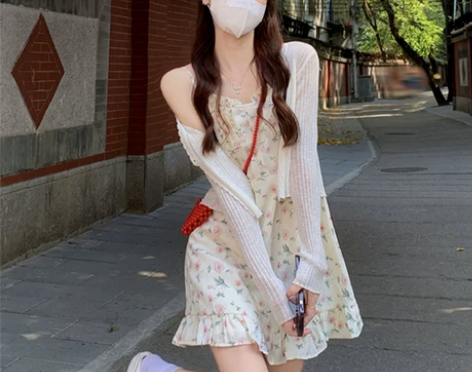 法式小碎花吊带连衣裙女夏季2022新款韩系...