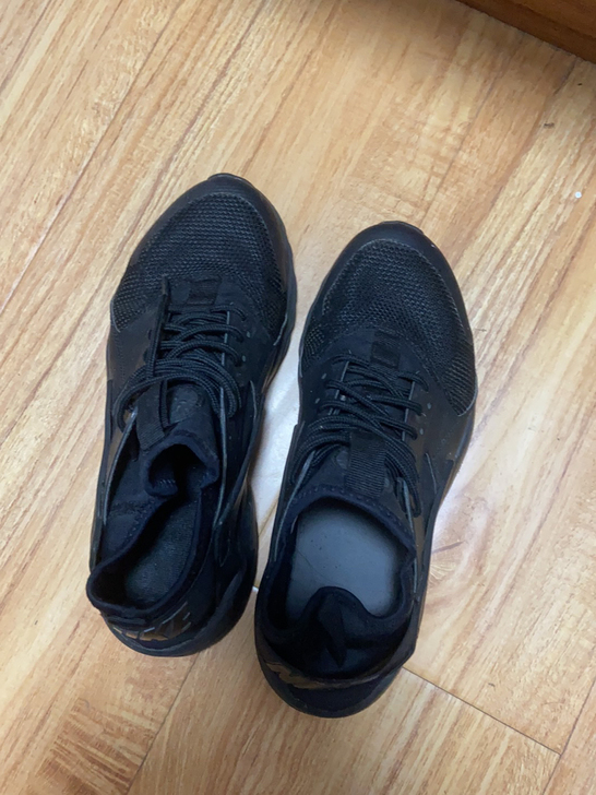 品牌型号 耐克华莱士 新旧程度 9.5新 ...