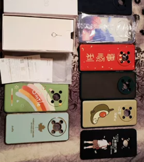 荣耀X30原装盒子（无手机无充电器），另有...