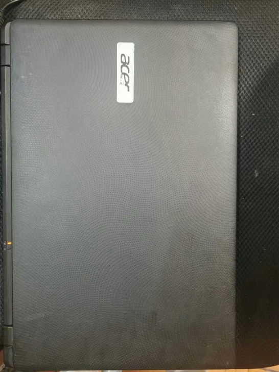 宏基四核大屏笔记本