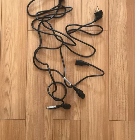 品牌电脑电源线，3根一起出！ 感兴趣的话点...