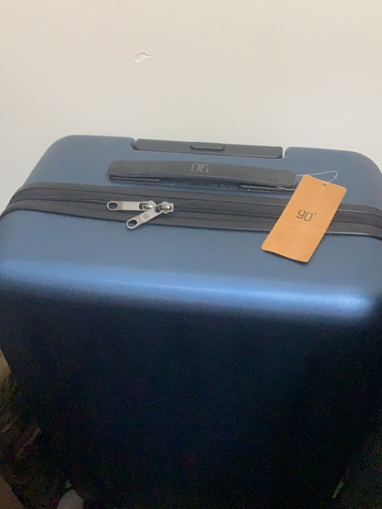 90分 旅行箱 买来一直放着，没出过门！自...